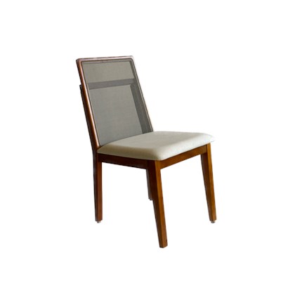 Cadeira Manu em Madeira com Assento Estofado e Encosto em Tela