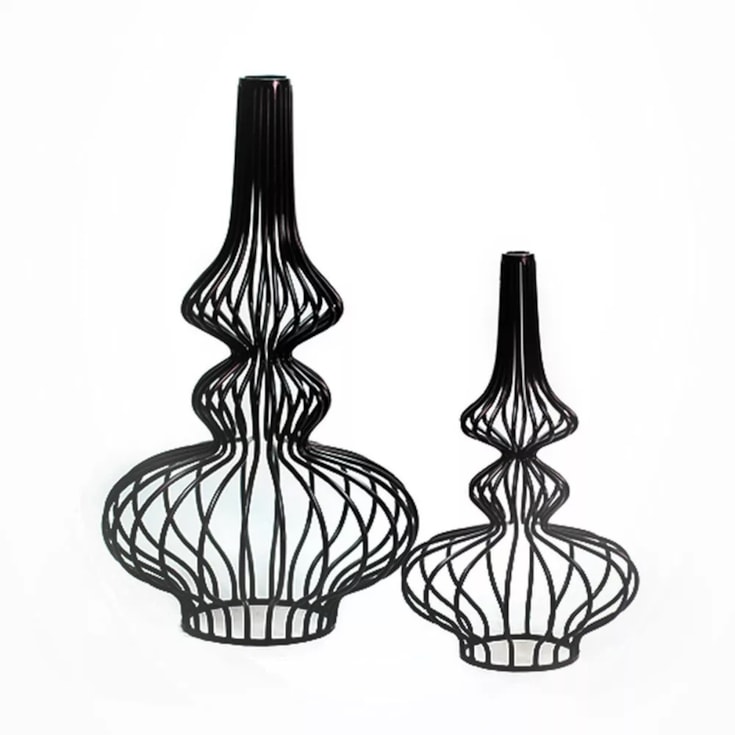 Escultura Tond Frot Preta Grande - 35x59cm